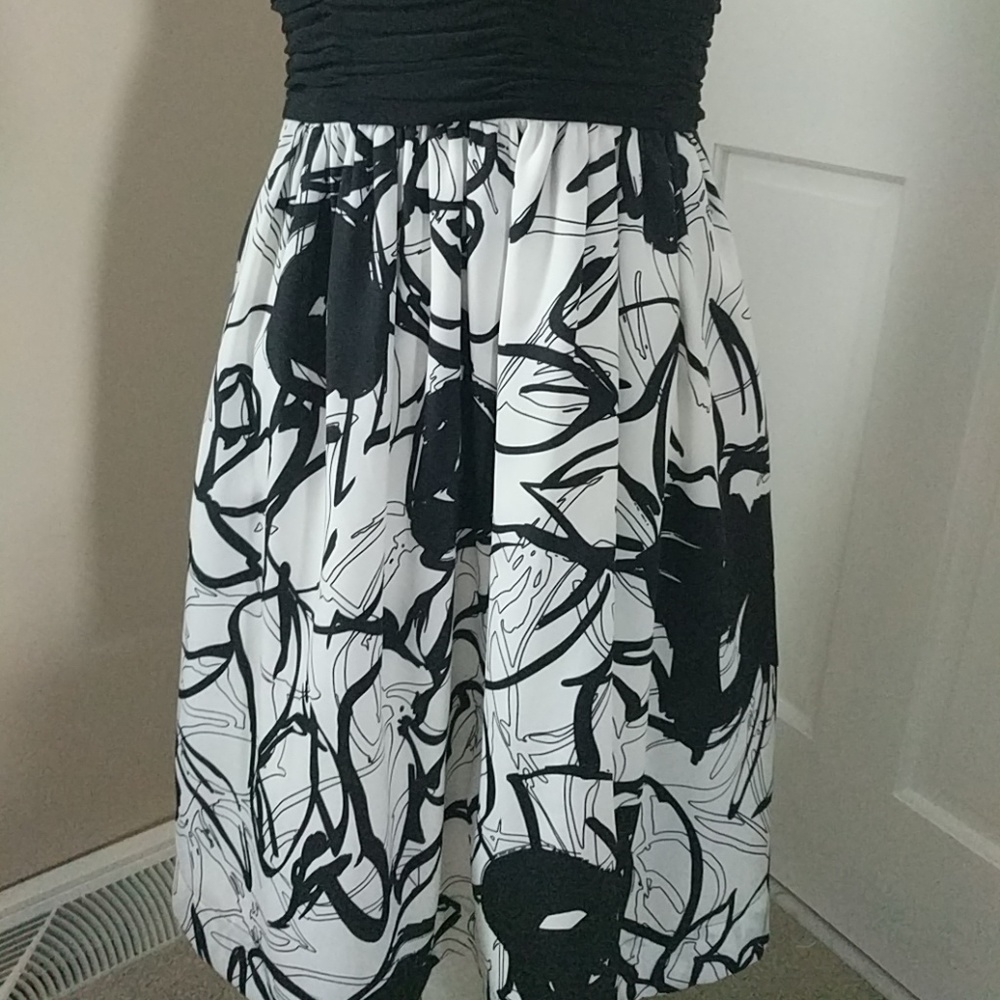 Bcbg Dress; Euc - image 3